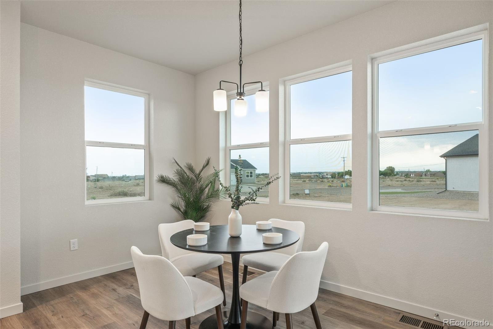 MLS Image #18 for 728 e campbell lane,pueblo, Colorado