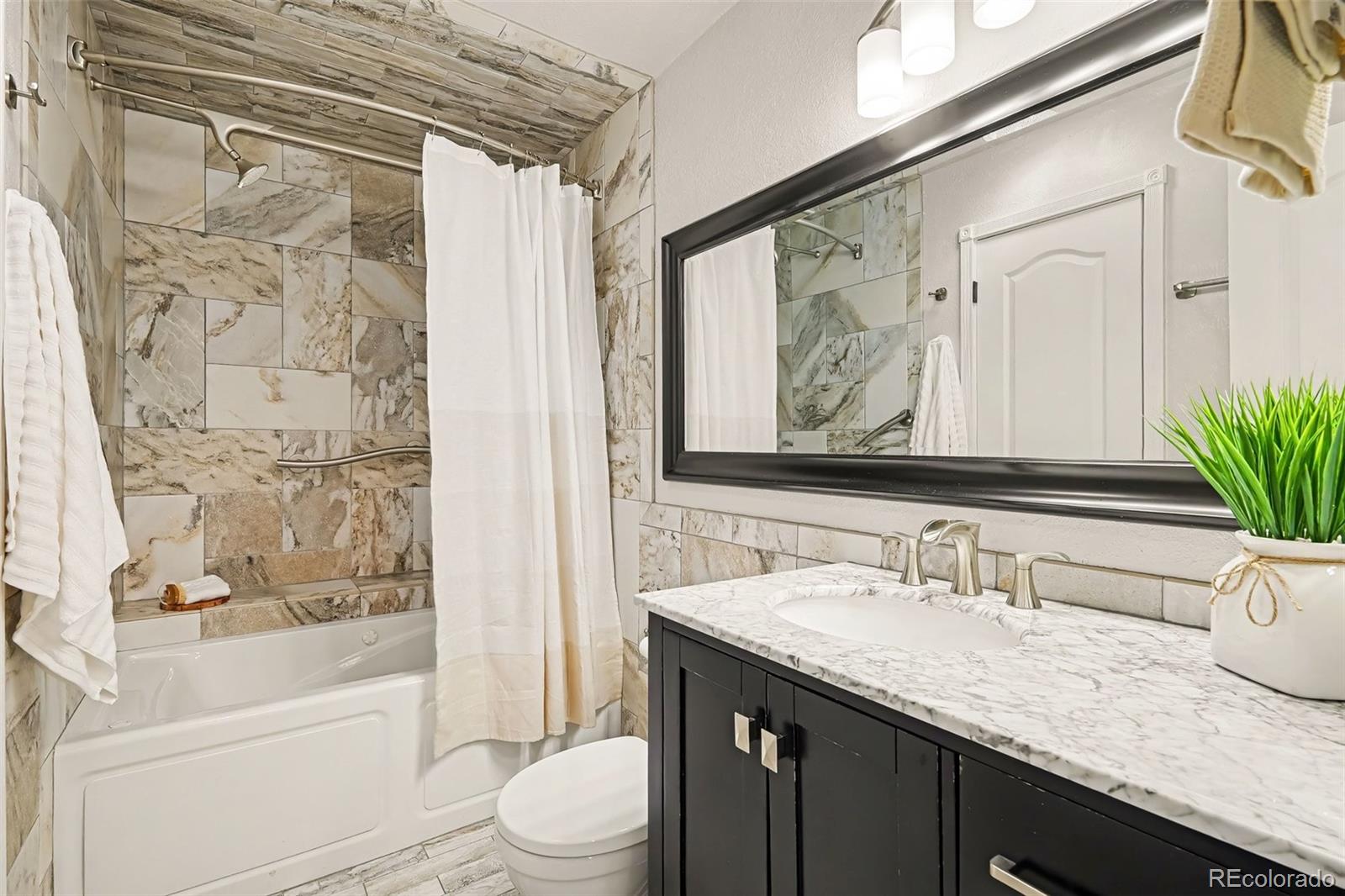 MLS Image #13 for 11423 w ida avenue,littleton, Colorado