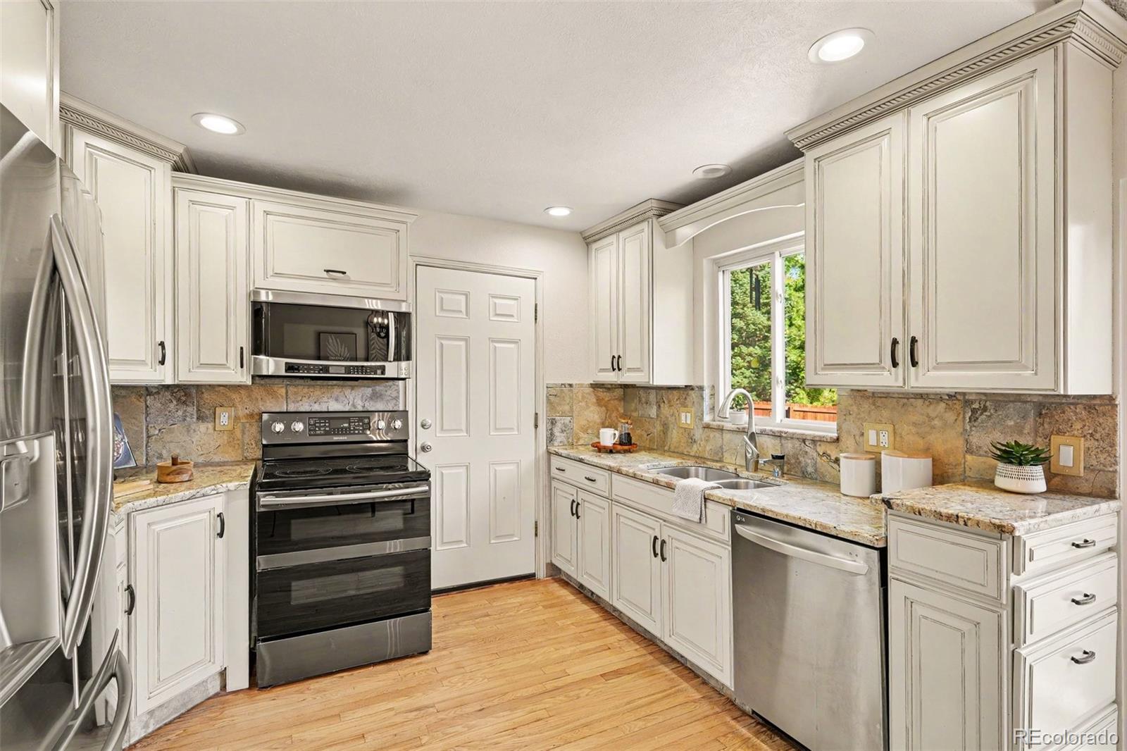 MLS Image #6 for 11423 w ida avenue,littleton, Colorado
