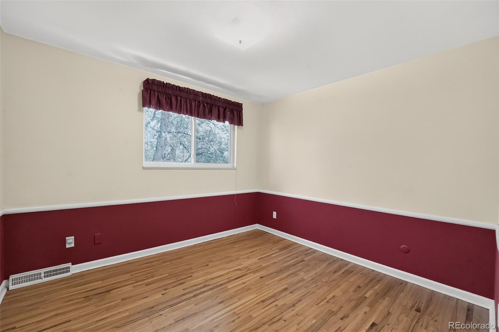 MLS Image #15 for 8047 w harvard drive,denver, Colorado