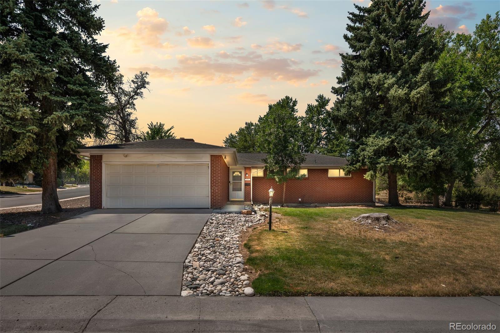 MLS Image #3 for 2896 e euclid place,centennial, Colorado