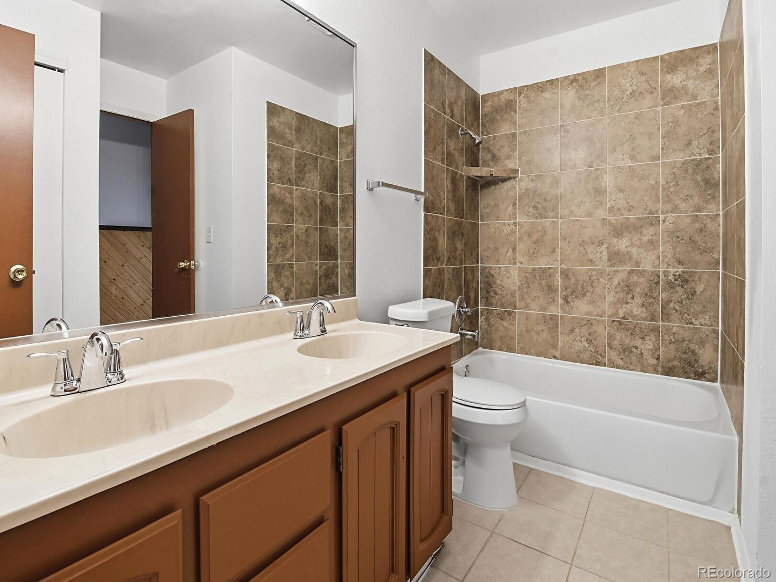 MLS Image #15 for 14989 e pacific place,aurora, Colorado