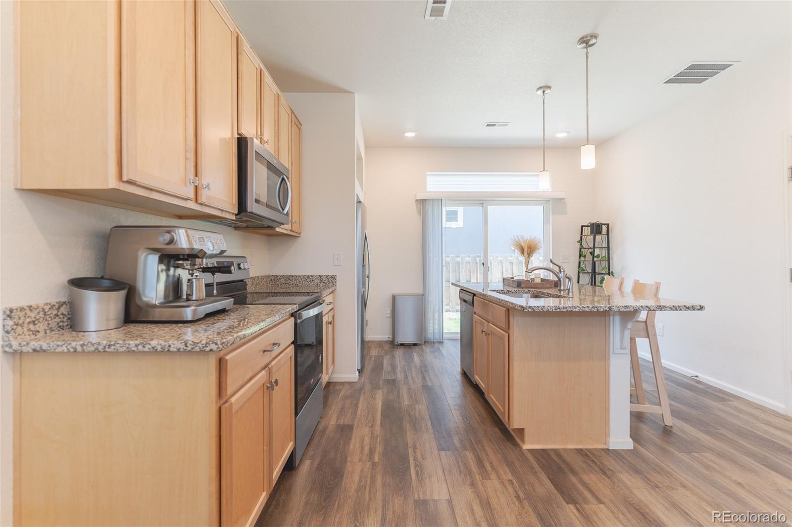 MLS Image #11 for 211 s oak hill street,aurora, Colorado