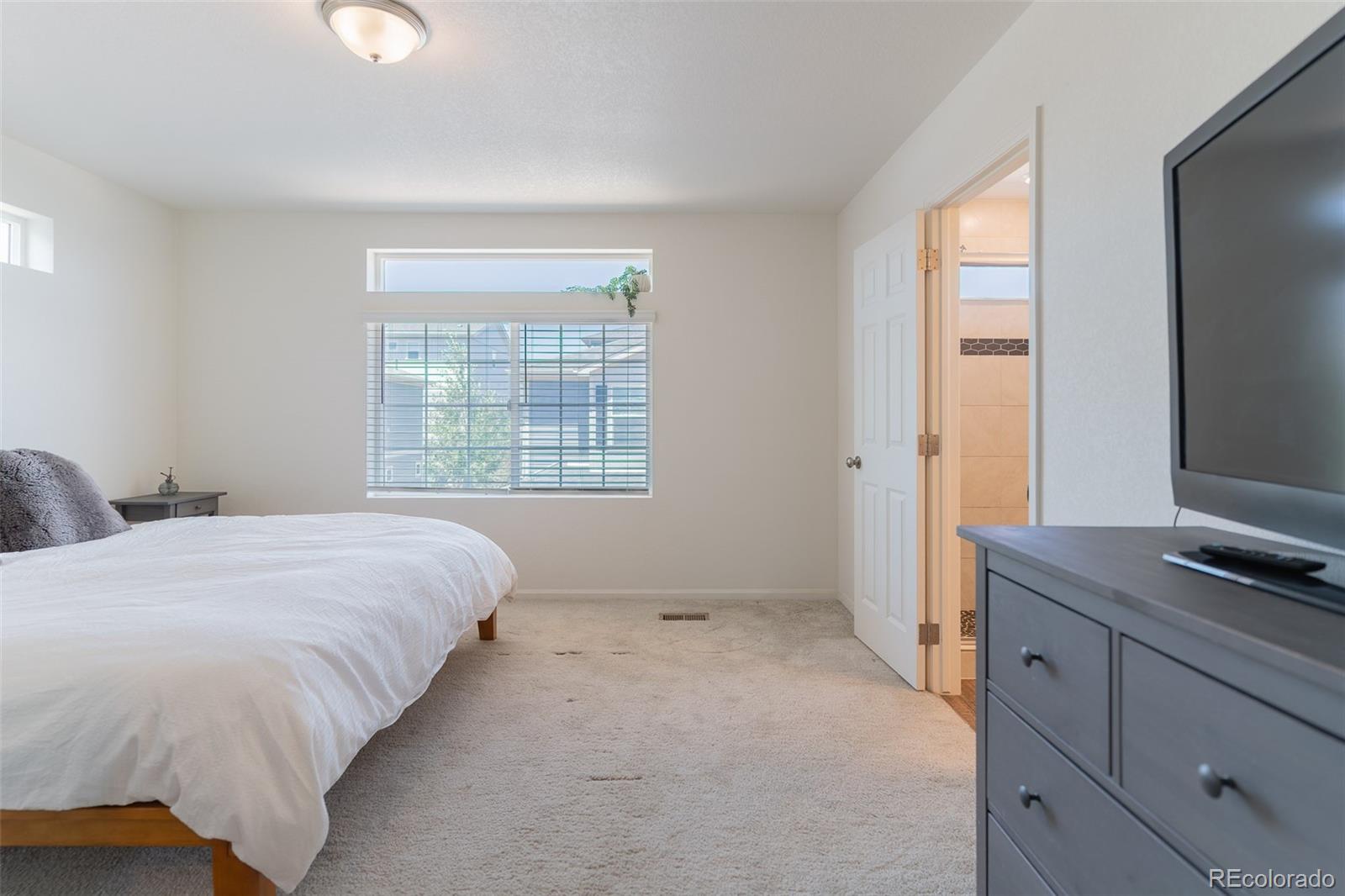 MLS Image #16 for 211 s oak hill street,aurora, Colorado