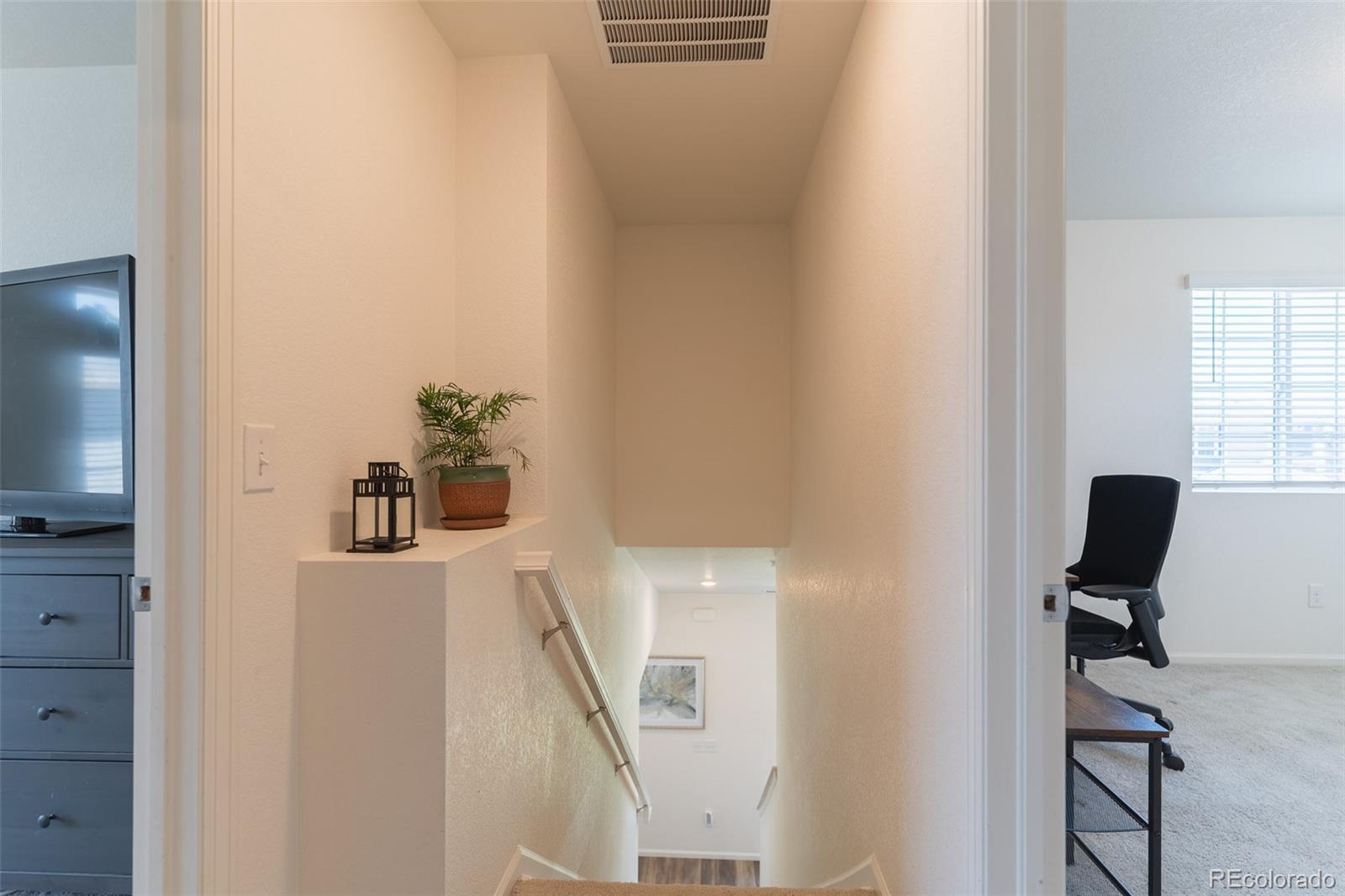 MLS Image #27 for 211 s oak hill street,aurora, Colorado