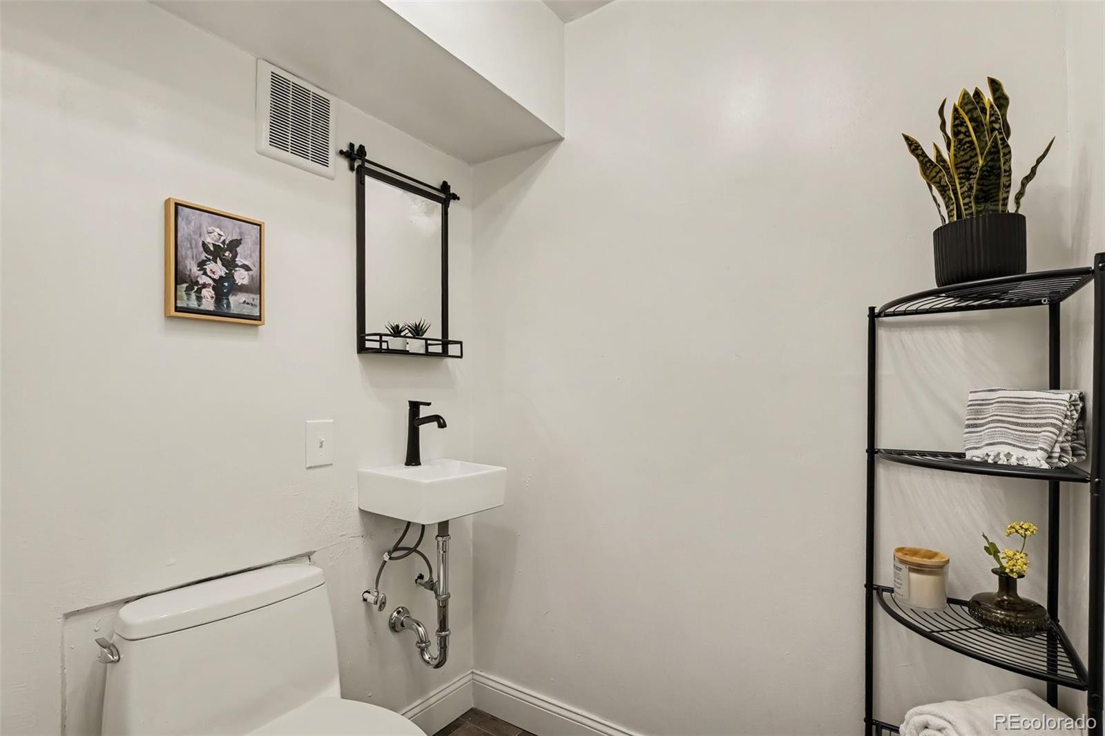 MLS Image #27 for 6910  ruth way,denver, Colorado