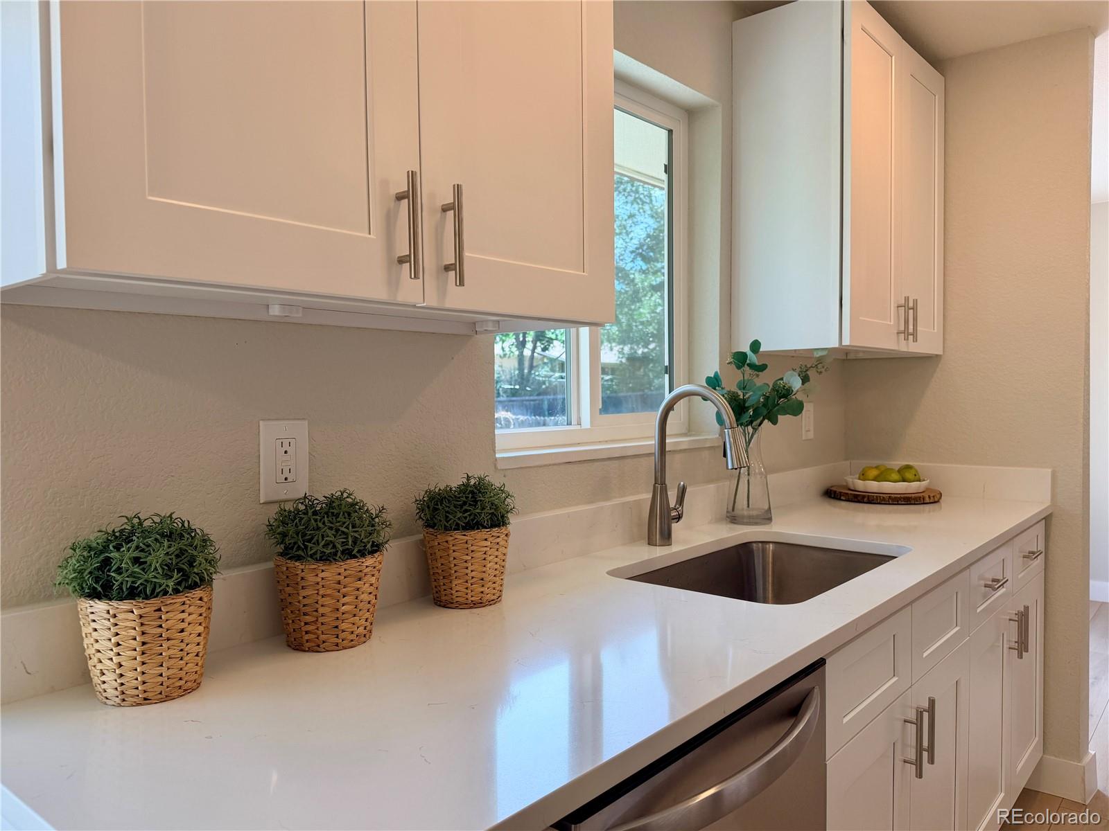 MLS Image #11 for 10650  king court,westminster, Colorado