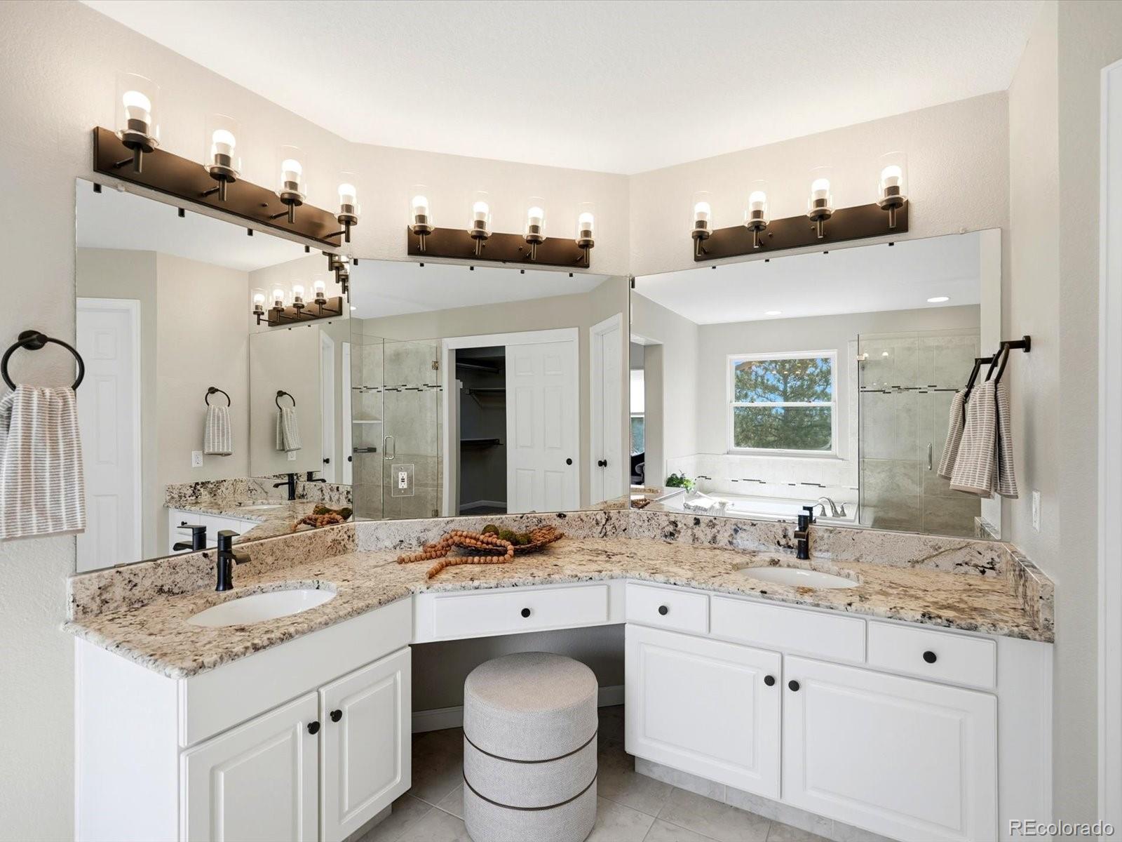 MLS Image #14 for 7101  mountain brush circle,littleton, Colorado