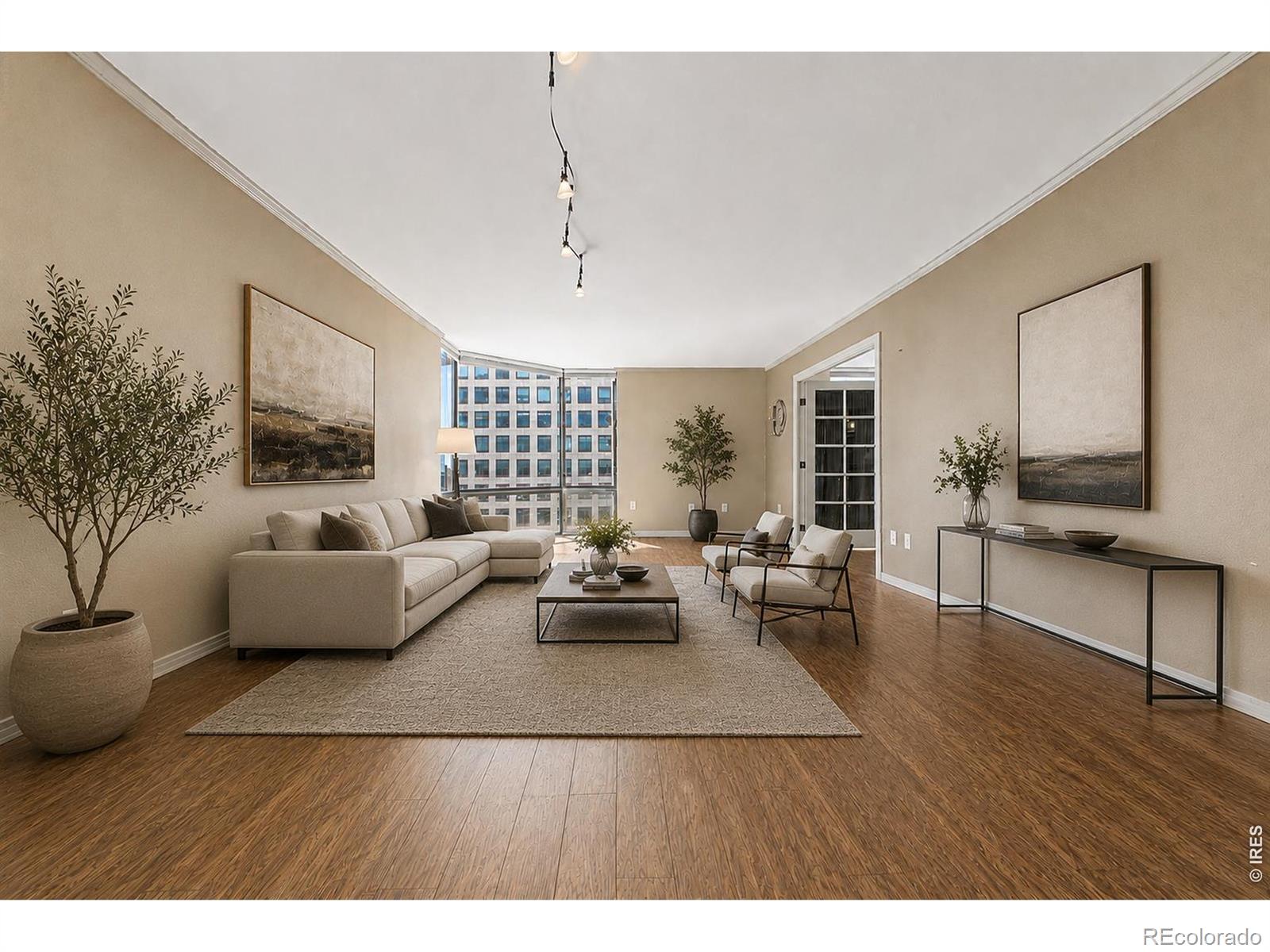 MLS Image #2 for 1625  larimer street 2805,denver, Colorado