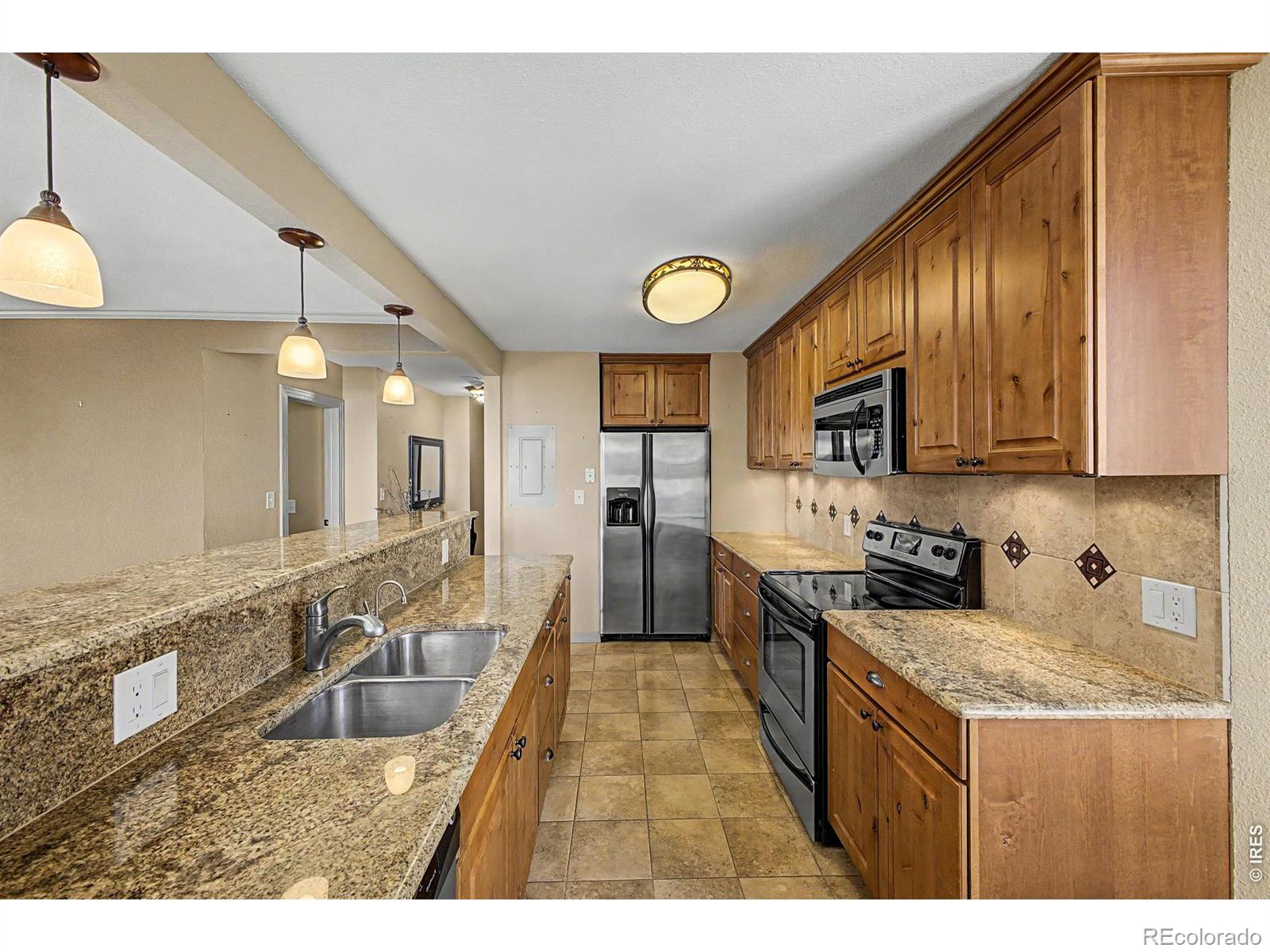 MLS Image #9 for 1625  larimer street 2805,denver, Colorado