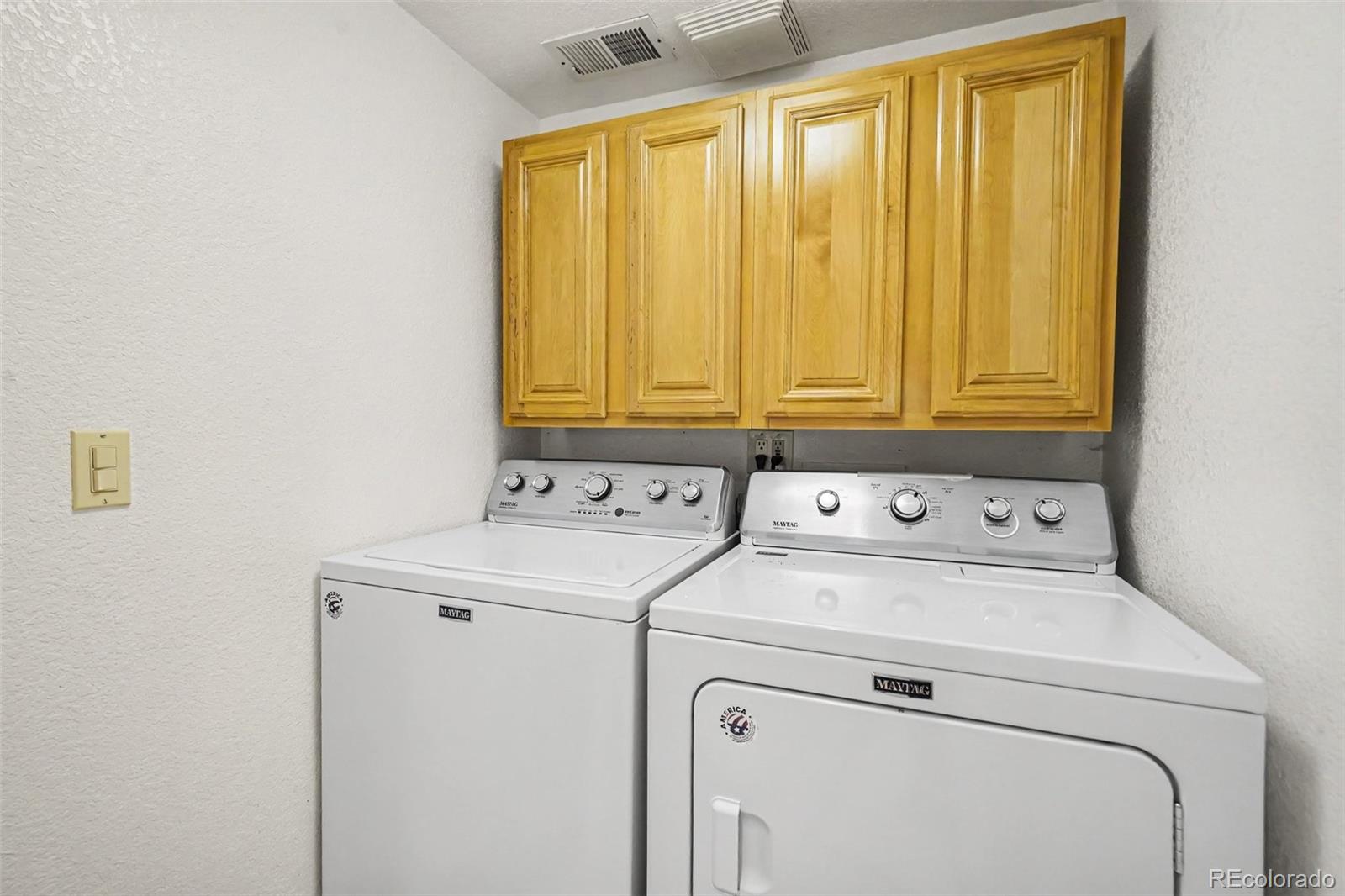 MLS Image #17 for 2935 s clermont drive,denver, Colorado