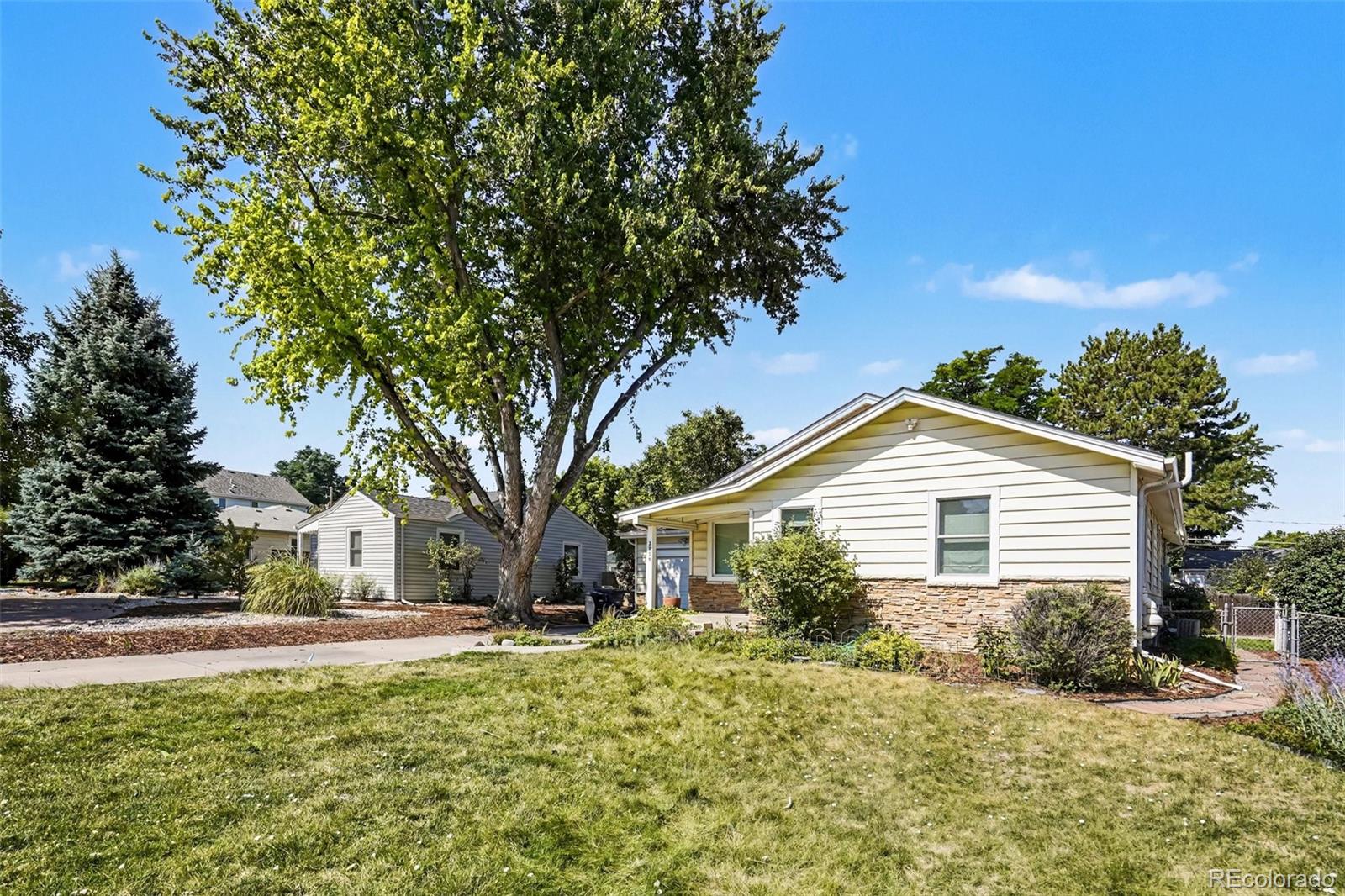 MLS Image #2 for 2935 s clermont drive,denver, Colorado