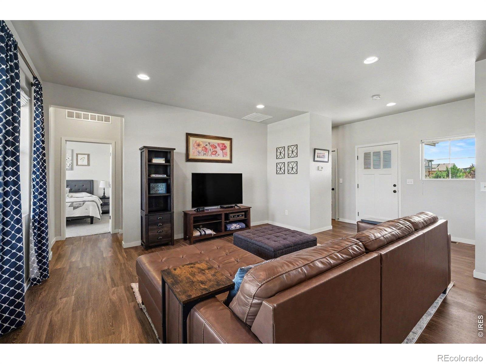 MLS Image #10 for 7467  horsechestnut street,wellington, Colorado