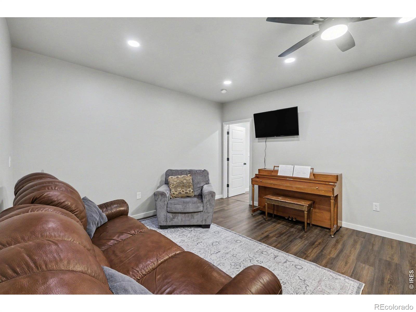 MLS Image #20 for 7467  horsechestnut street,wellington, Colorado