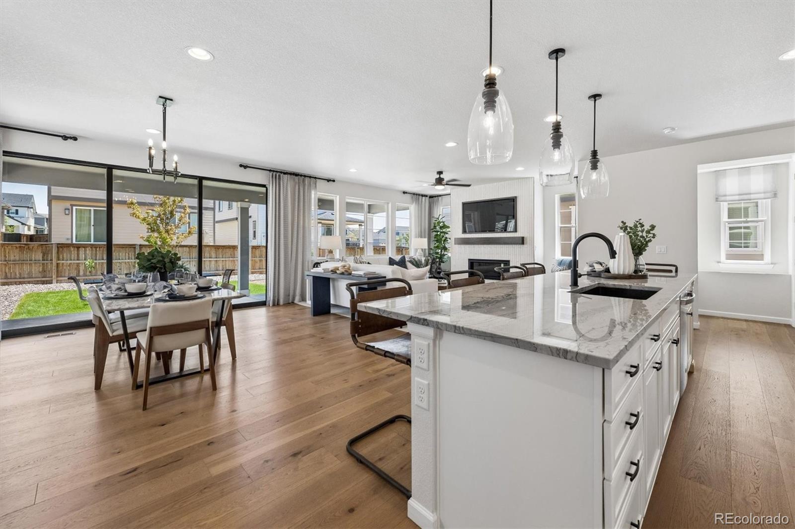 MLS Image #8 for 9206  telluride court,commerce city, Colorado