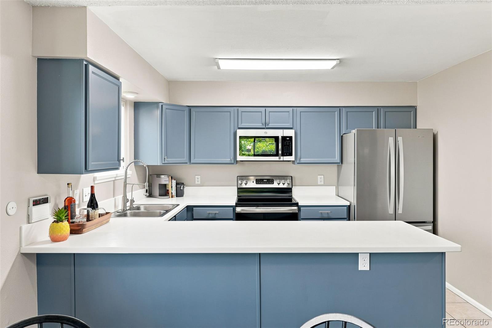 MLS Image #11 for 541 w crestline circle,littleton, Colorado