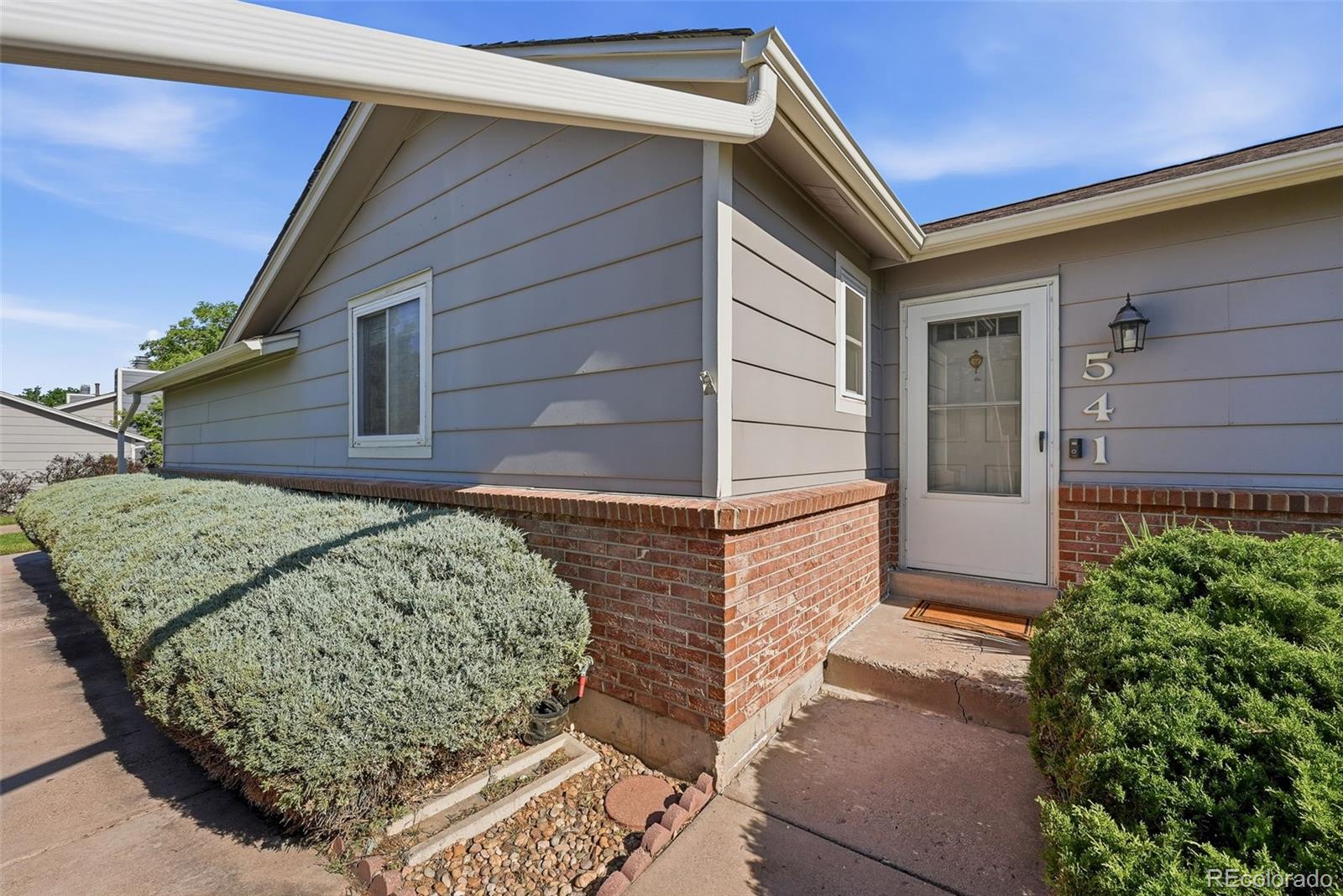 MLS Image #2 for 541 w crestline circle,littleton, Colorado