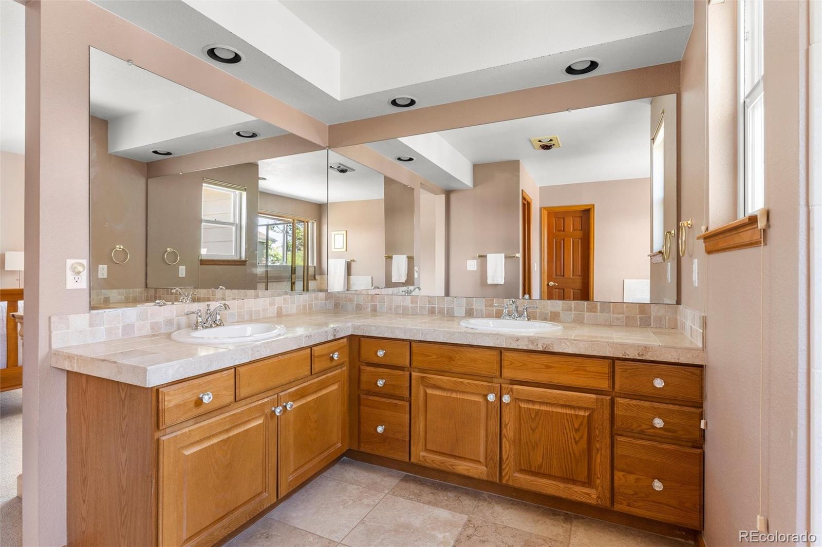 MLS Image #21 for 8880  chestnut hill way,highlands ranch, Colorado