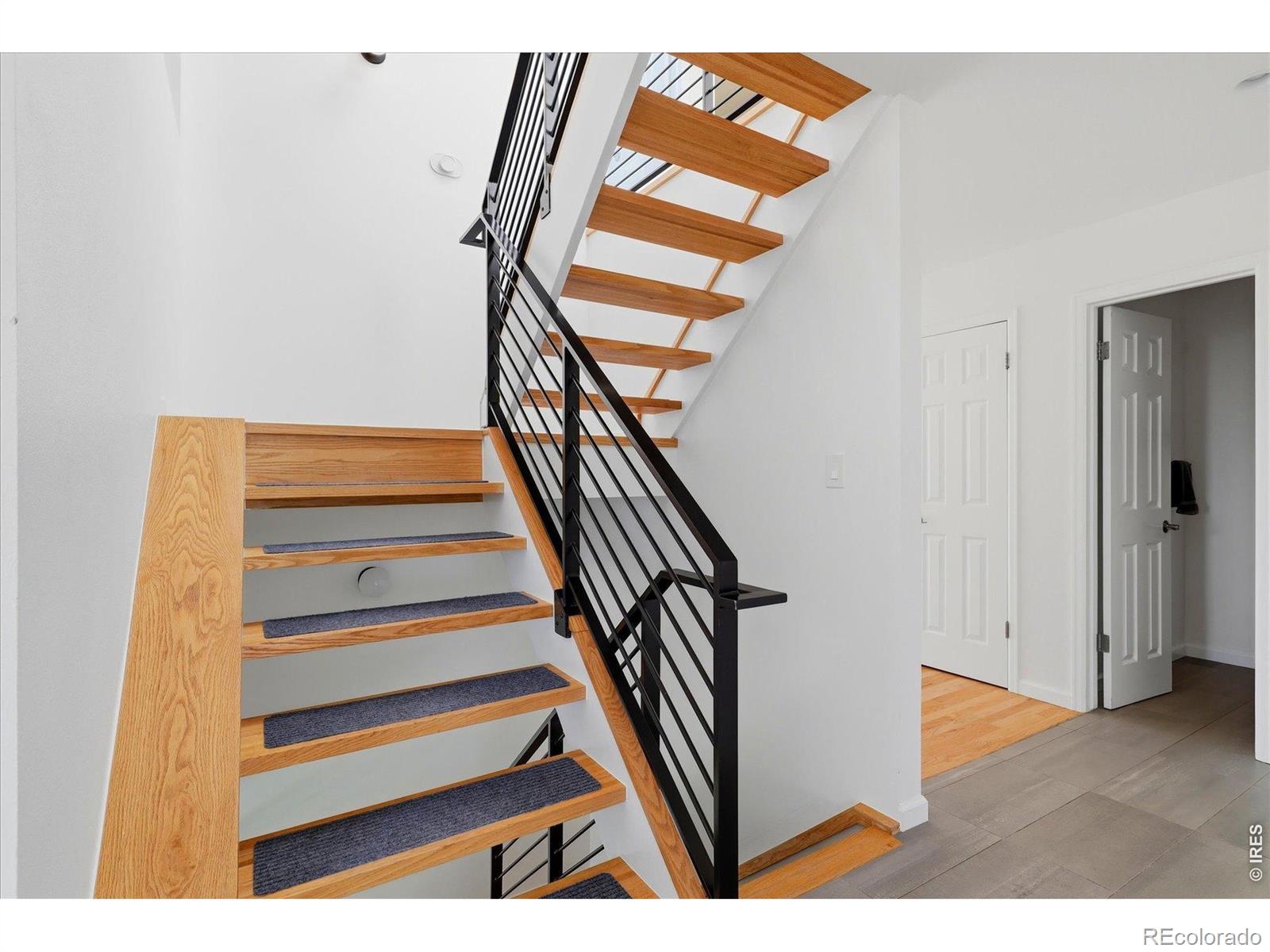 MLS Image #16 for 9042  thunderhead drive,boulder, Colorado