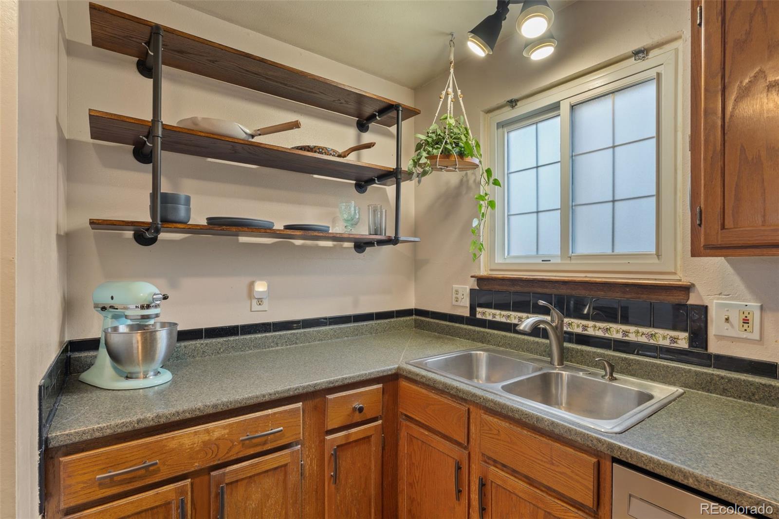 MLS Image #11 for 334  4th street,firestone, Colorado