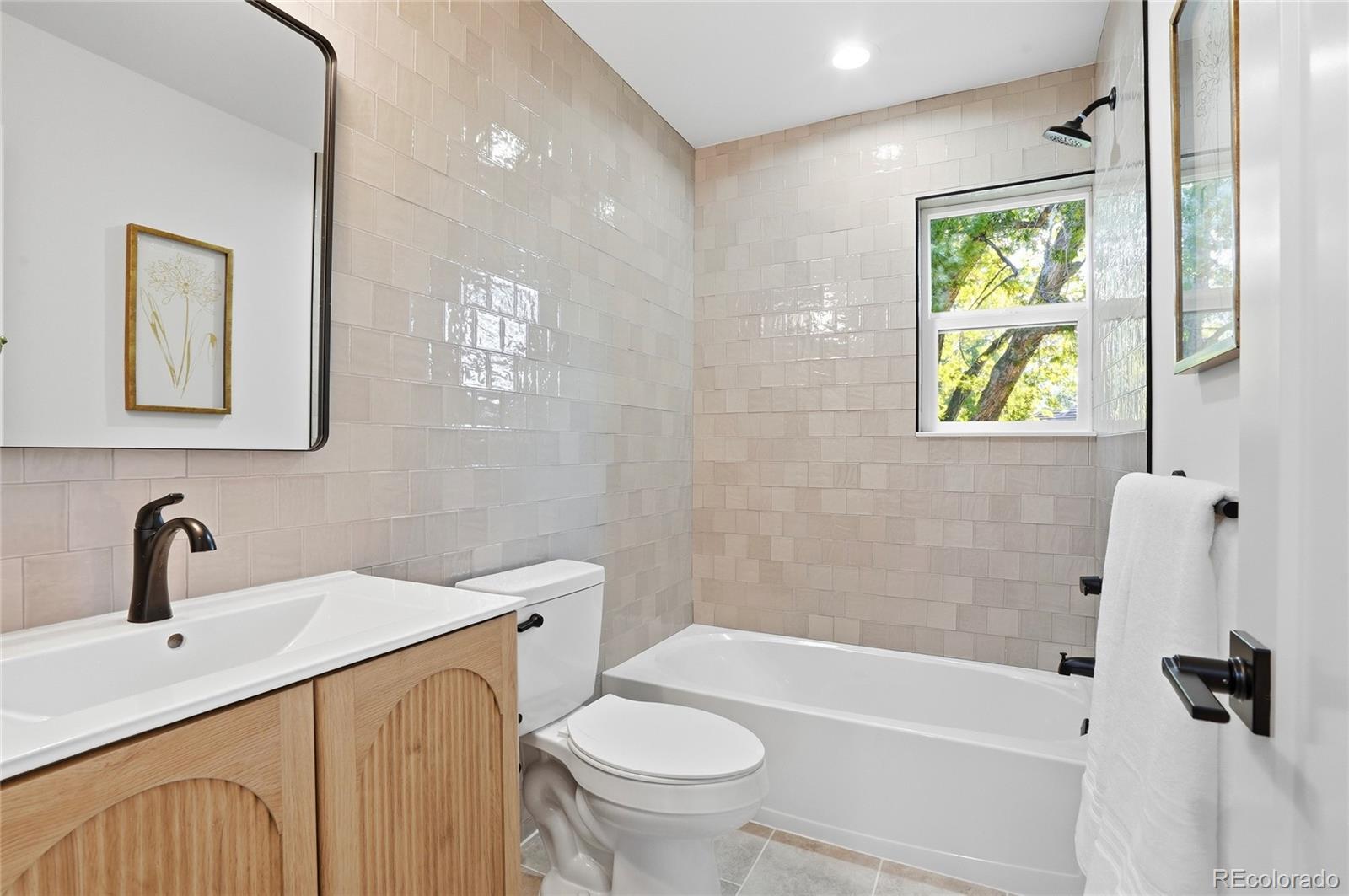 MLS Image #21 for 3645 s poplar street,denver, Colorado