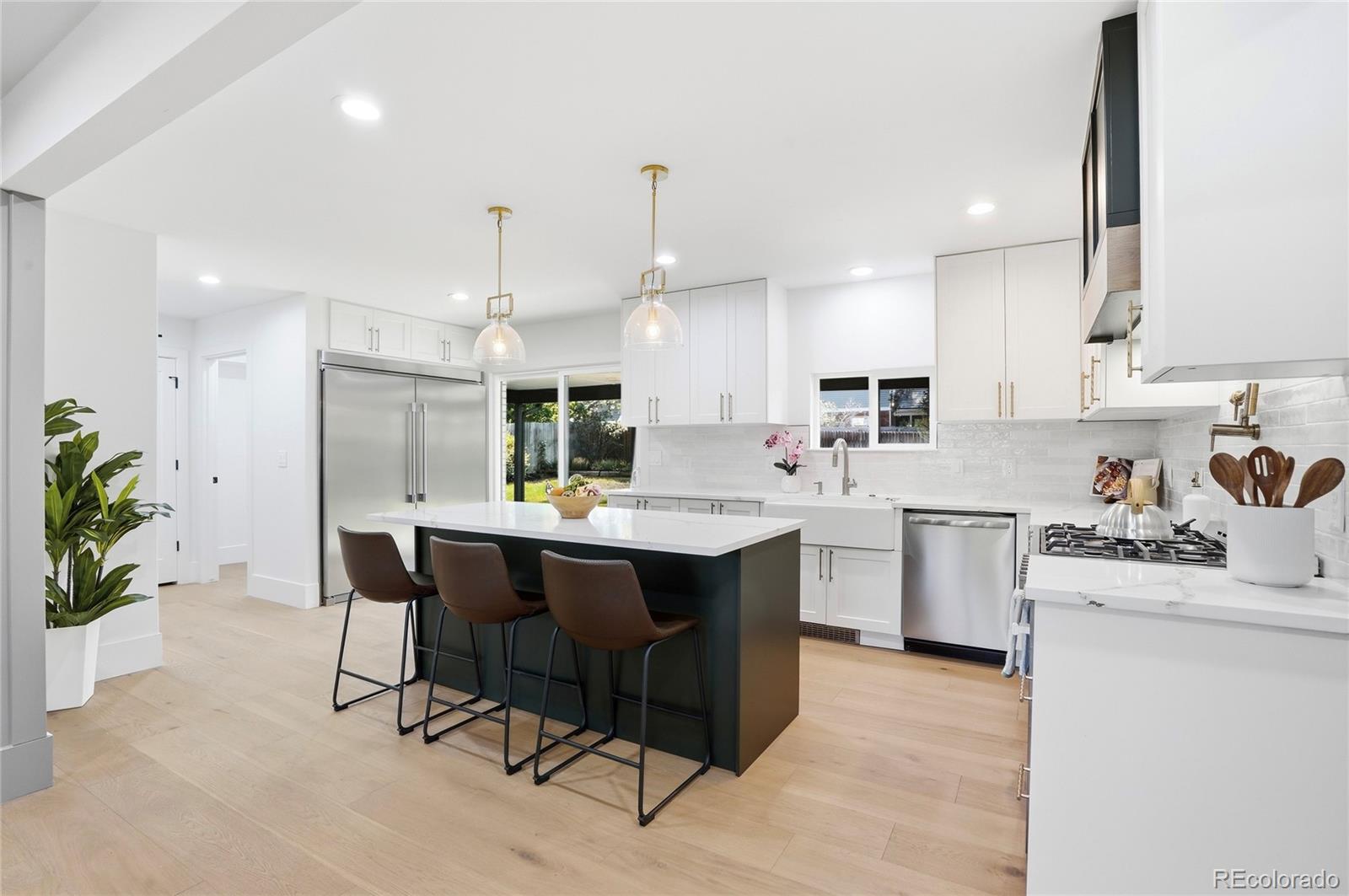 MLS Image #5 for 3645 s poplar street,denver, Colorado