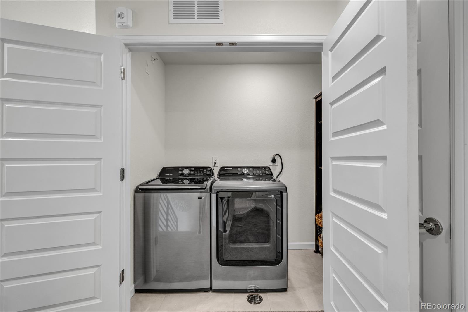 MLS Image #22 for 5745 s buchanan court,aurora, Colorado