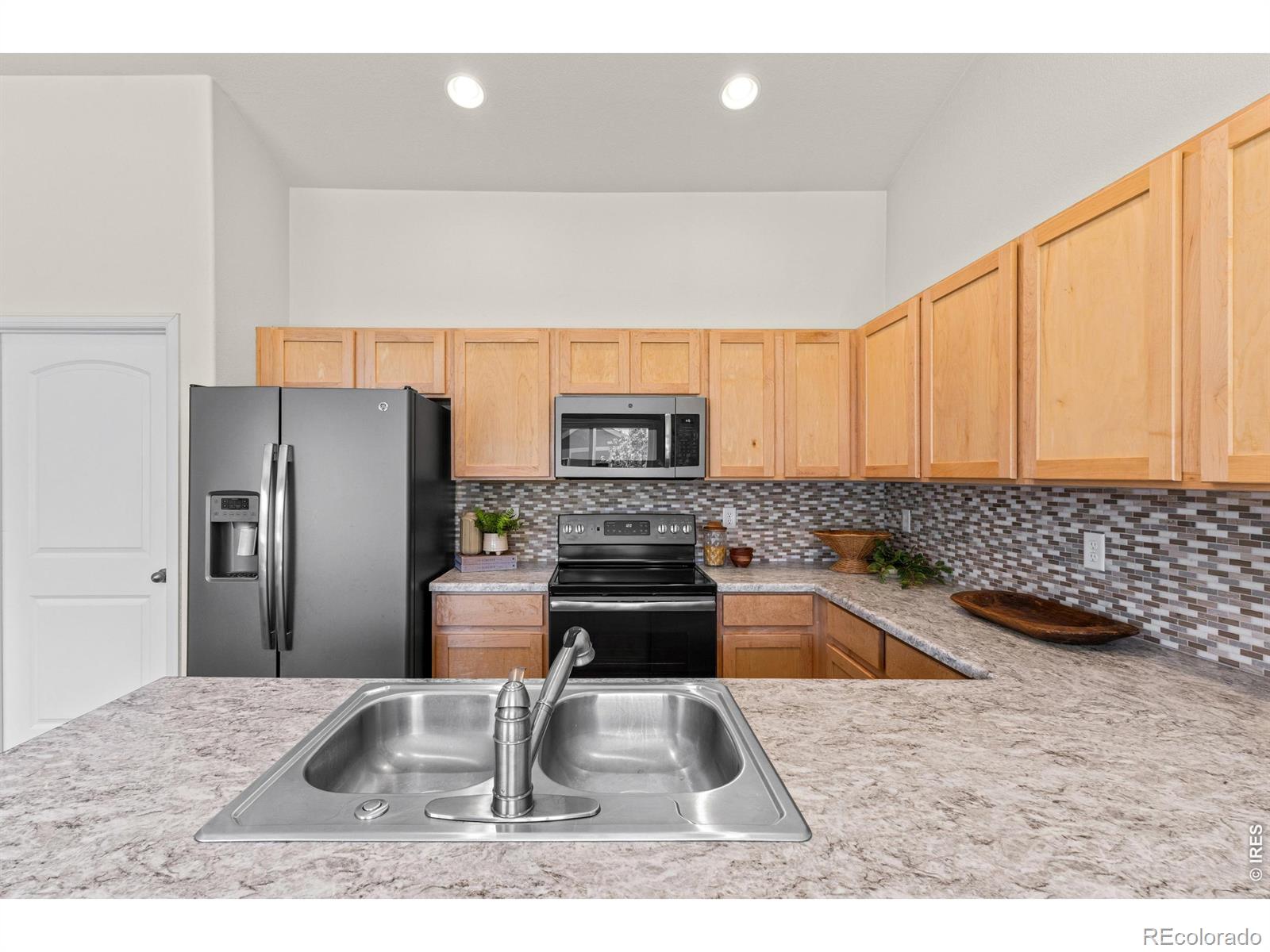 MLS Image #13 for 843  sunlight peak drive,severance, Colorado