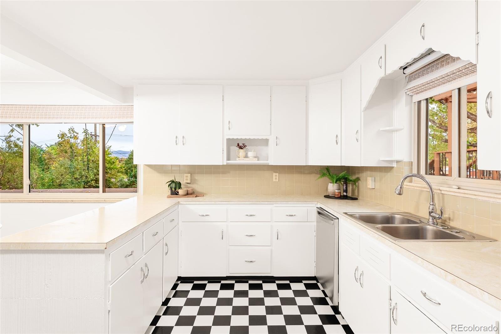 MLS Image #16 for 4935  fenton street,denver, Colorado