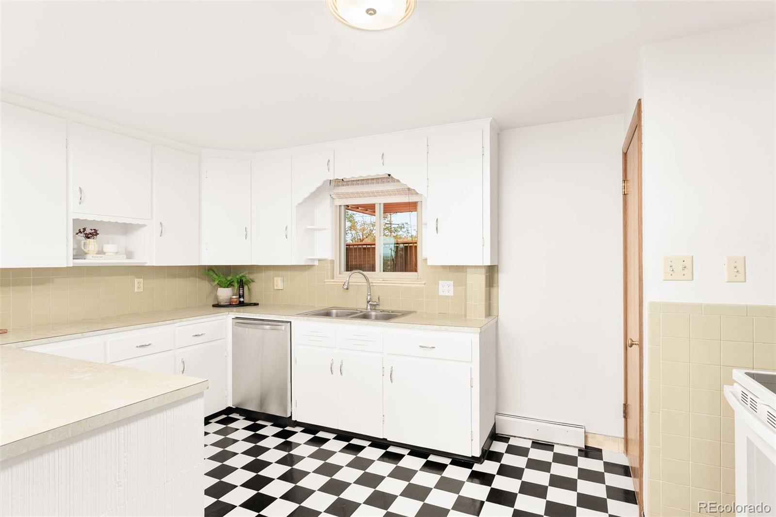MLS Image #18 for 4935  fenton street,denver, Colorado