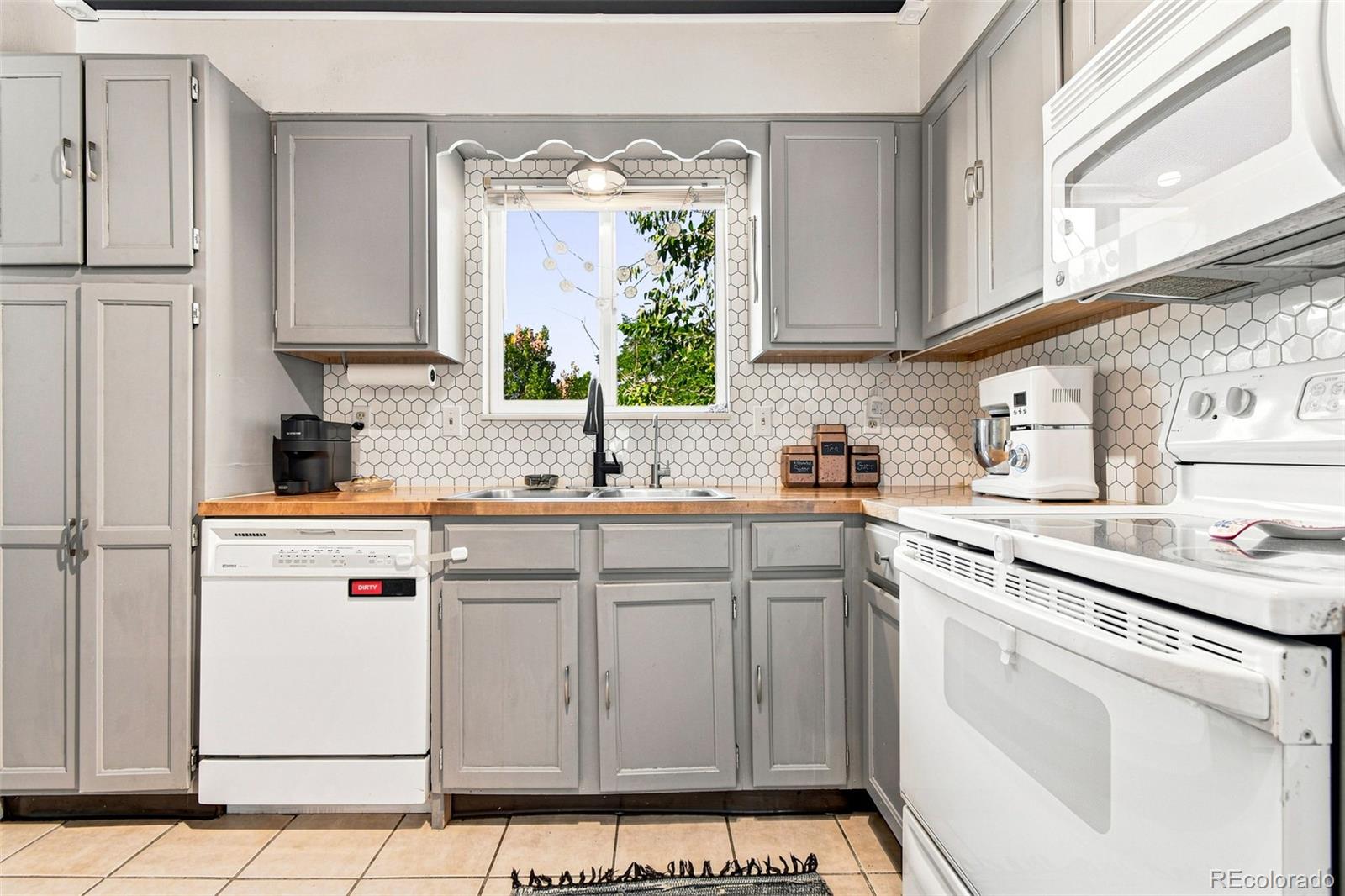 MLS Image #12 for 1326 s sierra drive,castle rock, Colorado