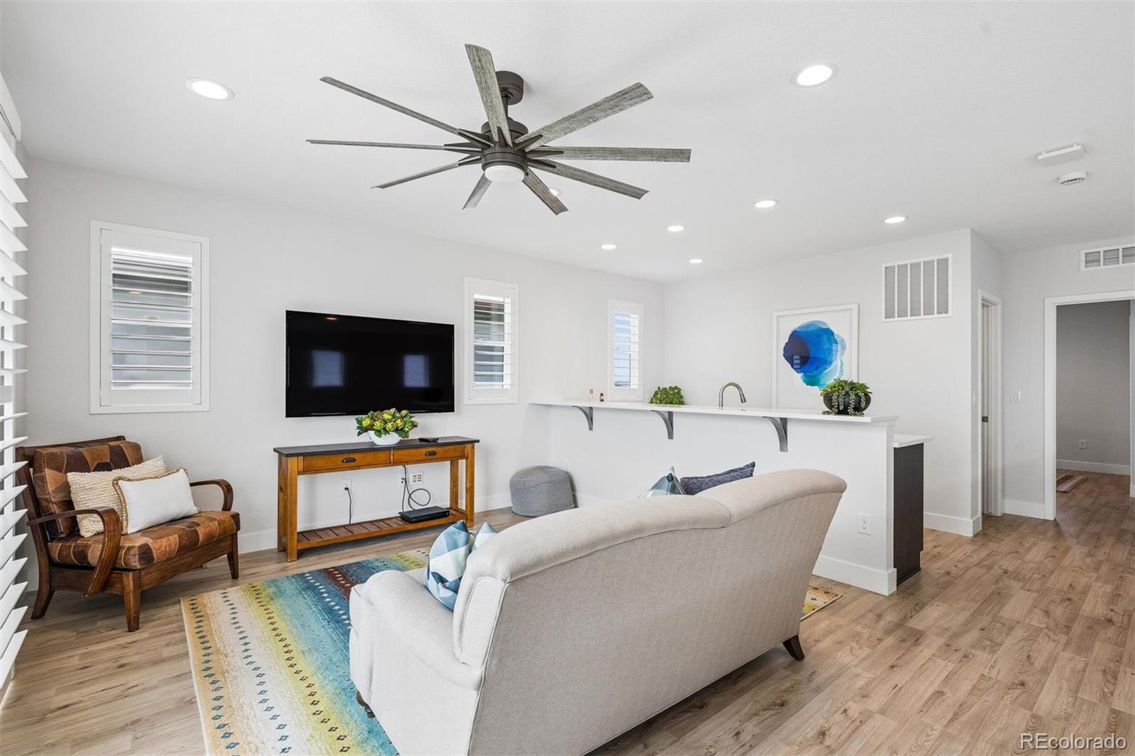 MLS Image #10 for 5884  boston street,denver, Colorado