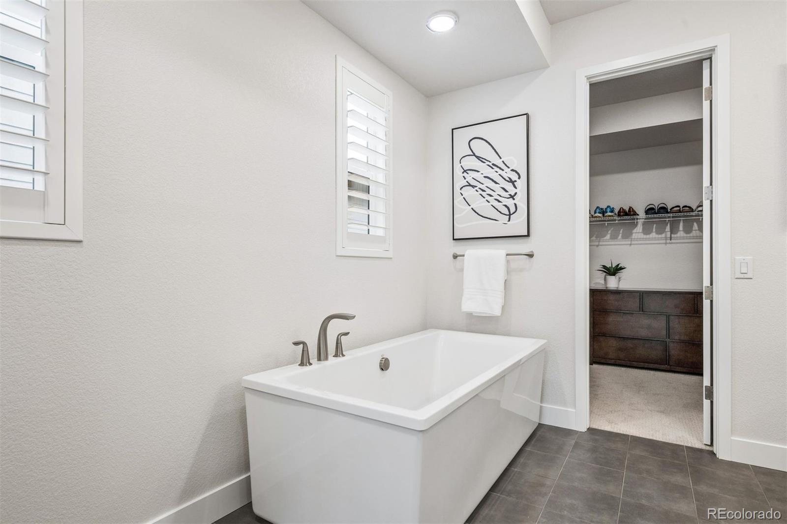 MLS Image #14 for 5884  boston street,denver, Colorado