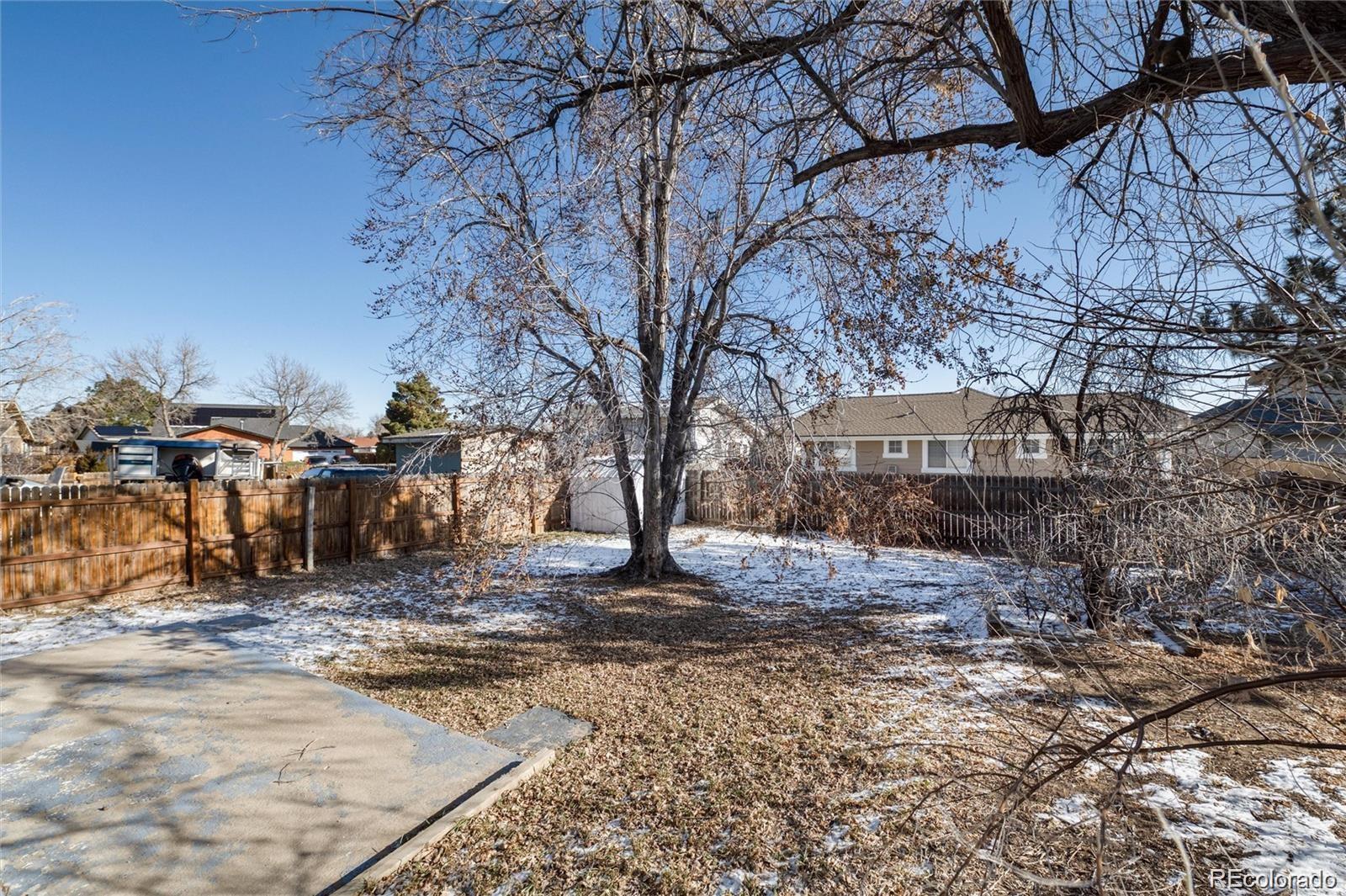 MLS Image #15 for 13931 e elk place,denver, Colorado