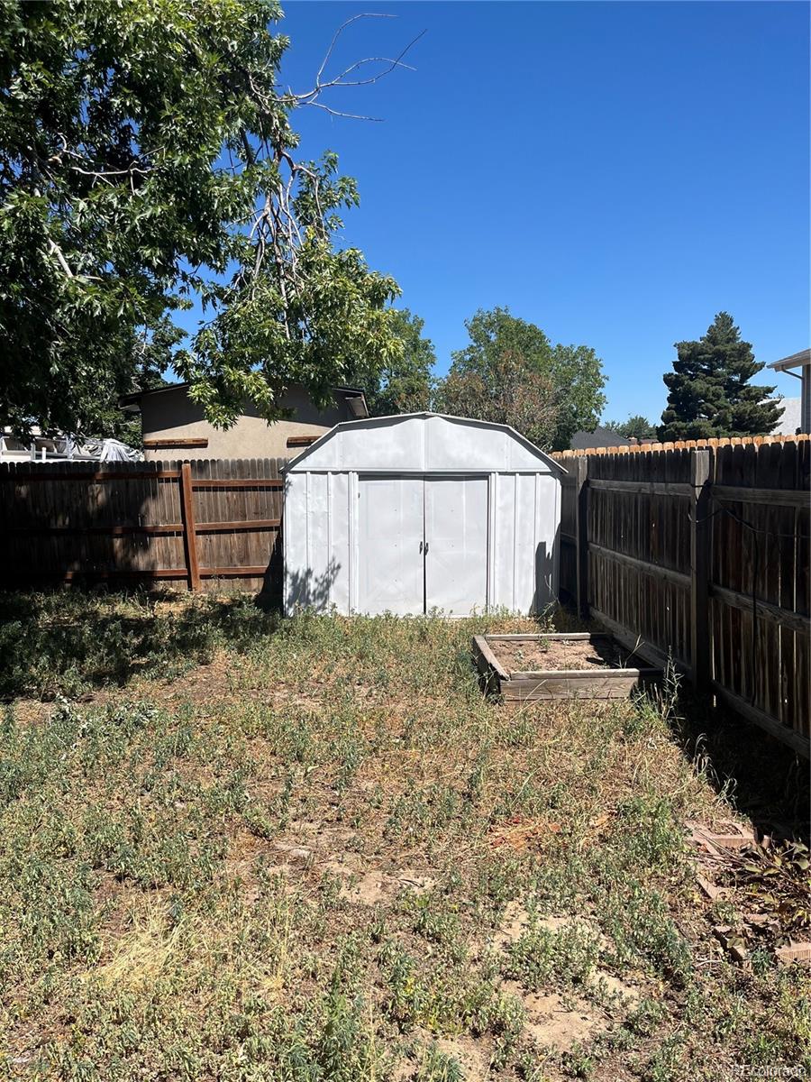 MLS Image #16 for 13931 e elk place,denver, Colorado
