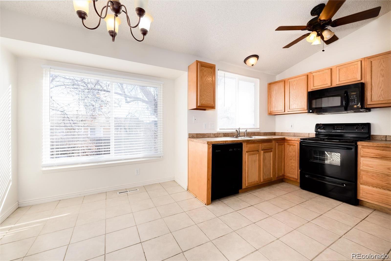 MLS Image #3 for 13931 e elk place,denver, Colorado