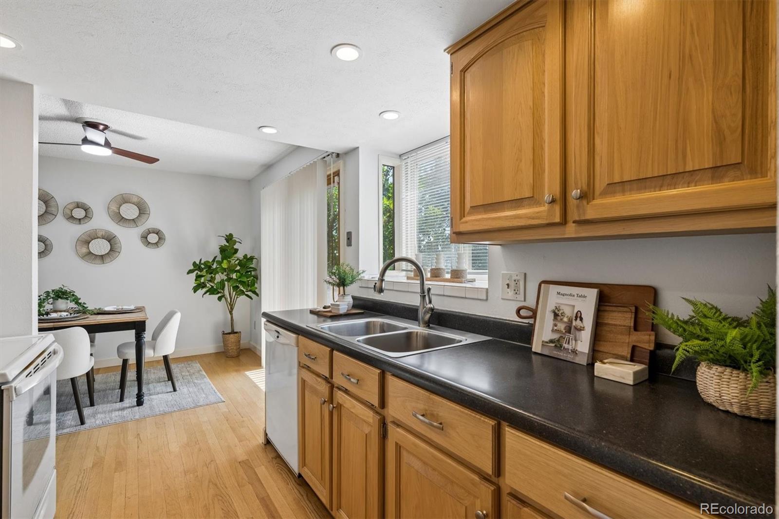 MLS Image #12 for 10812 w powers place,littleton, Colorado