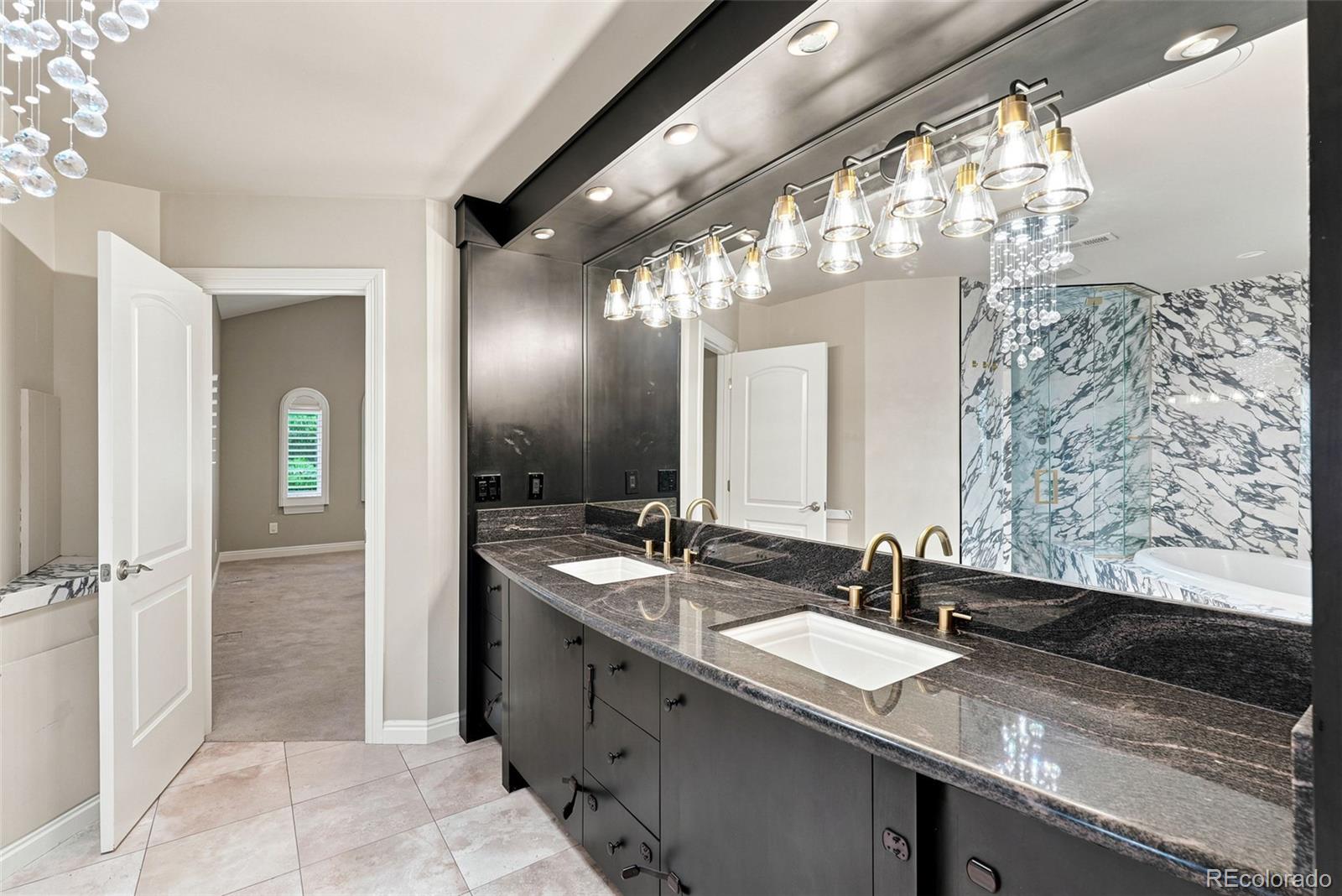 MLS Image #29 for 525 s downing street,denver, Colorado