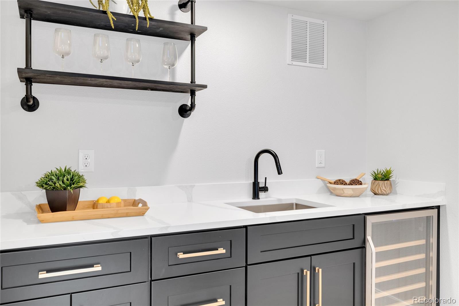 MLS Image #41 for 2339 n irving ,denver, Colorado