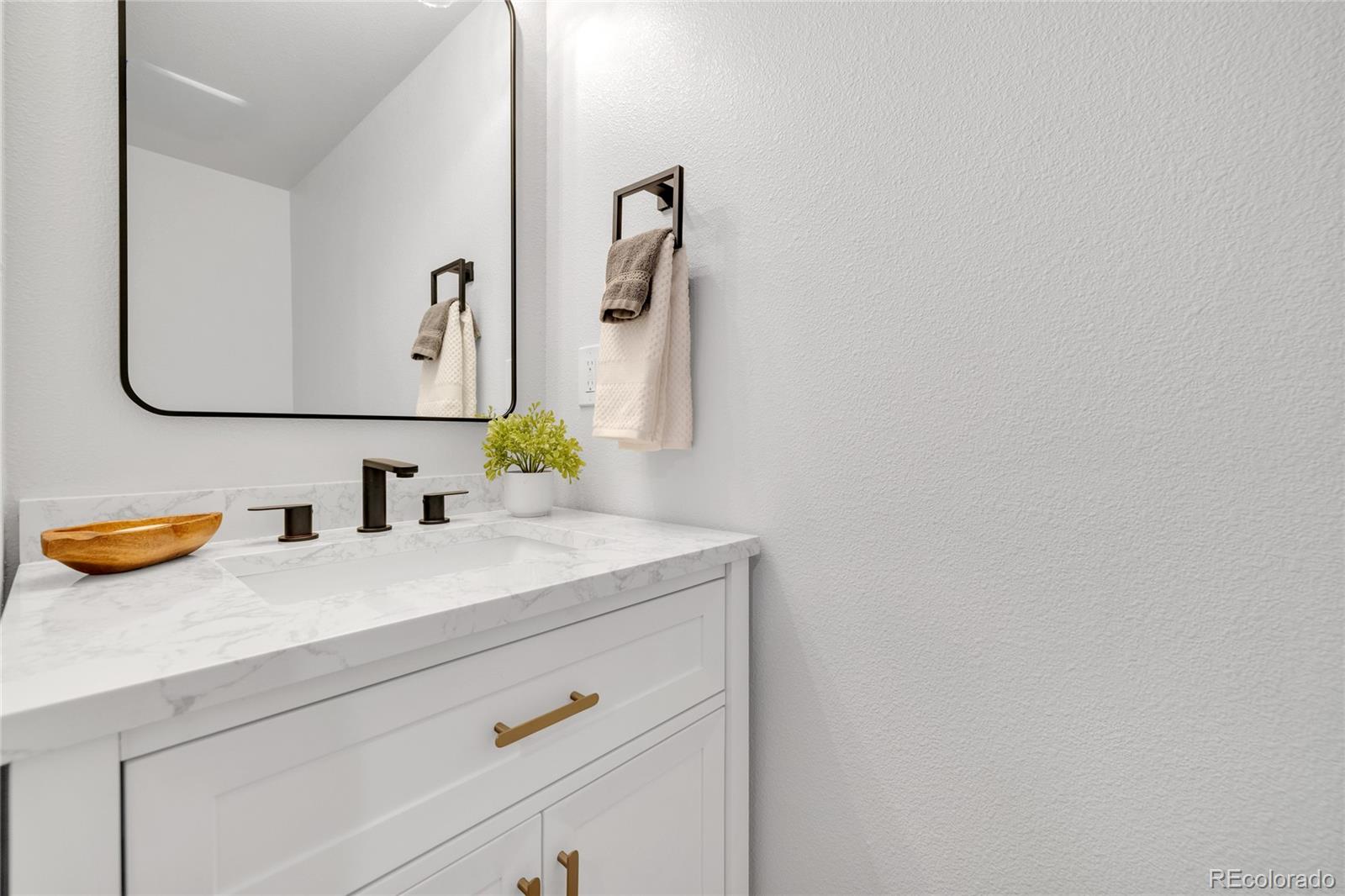 MLS Image #43 for 2339 n irving ,denver, Colorado