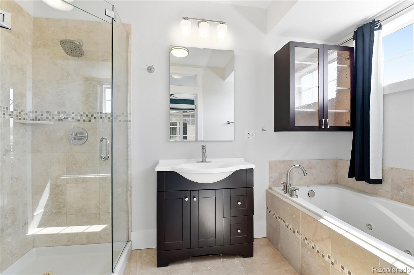 MLS Image #19 for 936 s pearl street,denver, Colorado