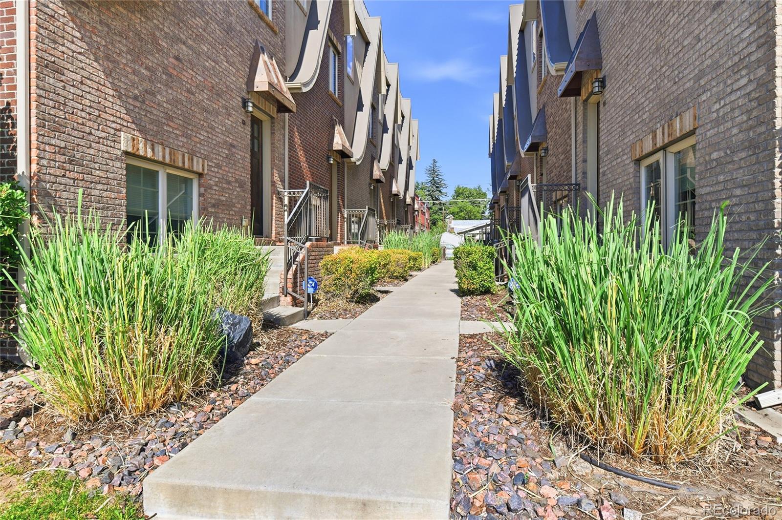 MLS Image #2 for 936 s pearl street,denver, Colorado