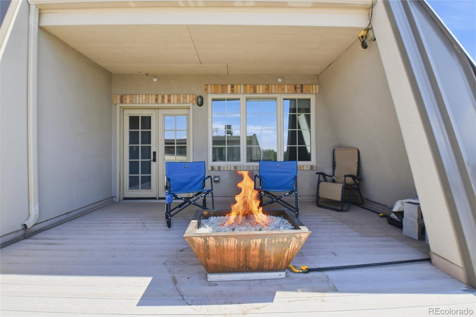 MLS Image #41 for 936 s pearl street,denver, Colorado