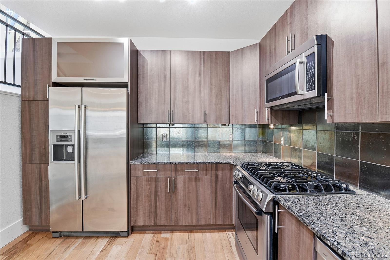 MLS Image #8 for 936 s pearl street,denver, Colorado