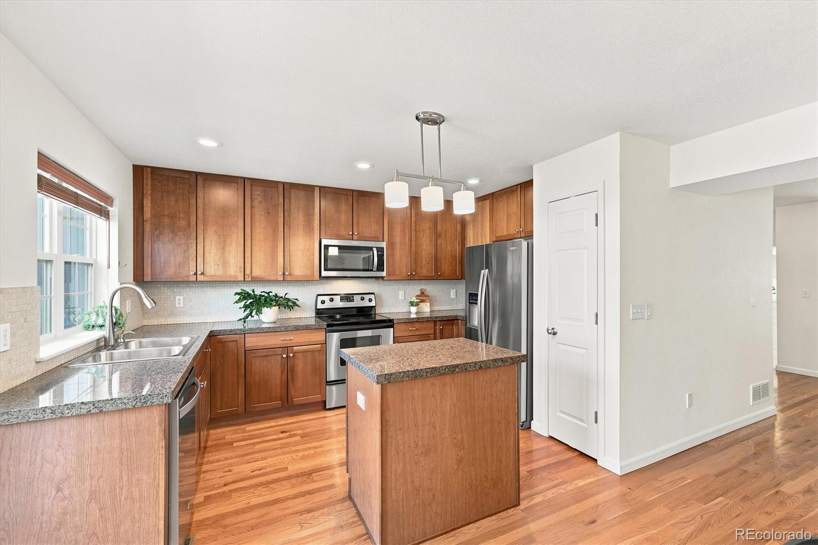 MLS Image #9 for 8705 e 29th place,denver, Colorado