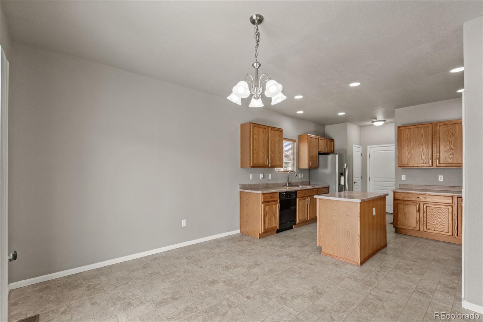 MLS Image #10 for 10832  darneal drive,fountain, Colorado