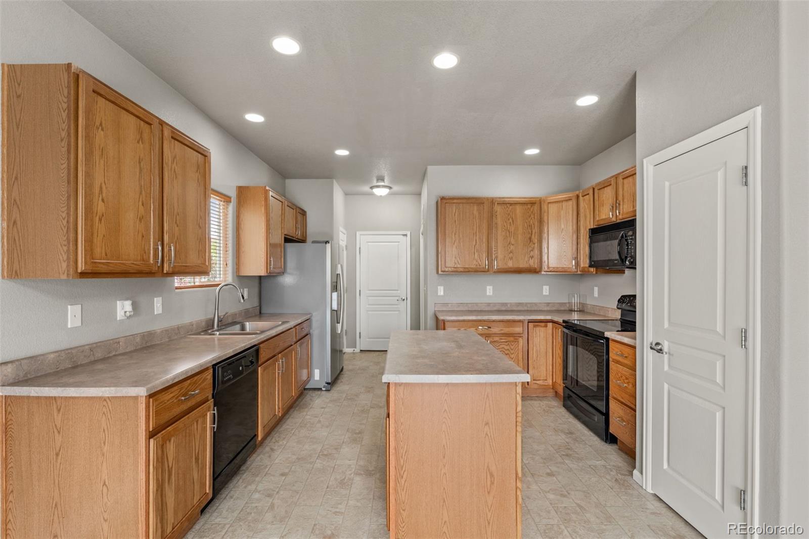 MLS Image #11 for 10832  darneal drive,fountain, Colorado