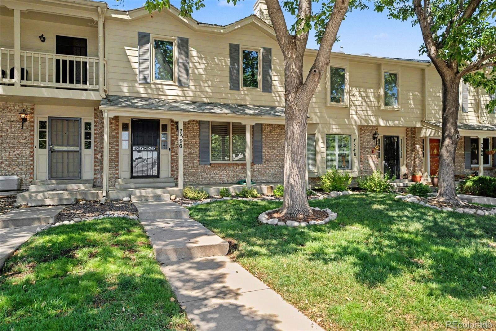 MLS Image #2 for 7590 s cove circle,littleton, Colorado