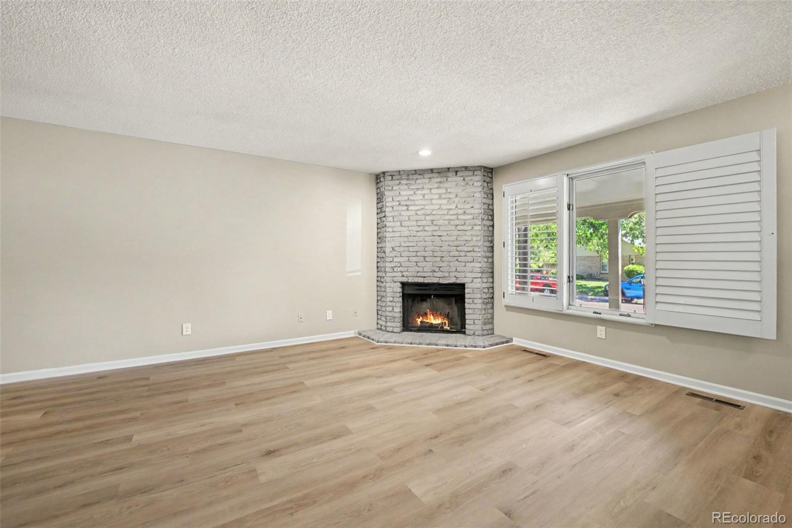 MLS Image #5 for 7590 s cove circle,littleton, Colorado