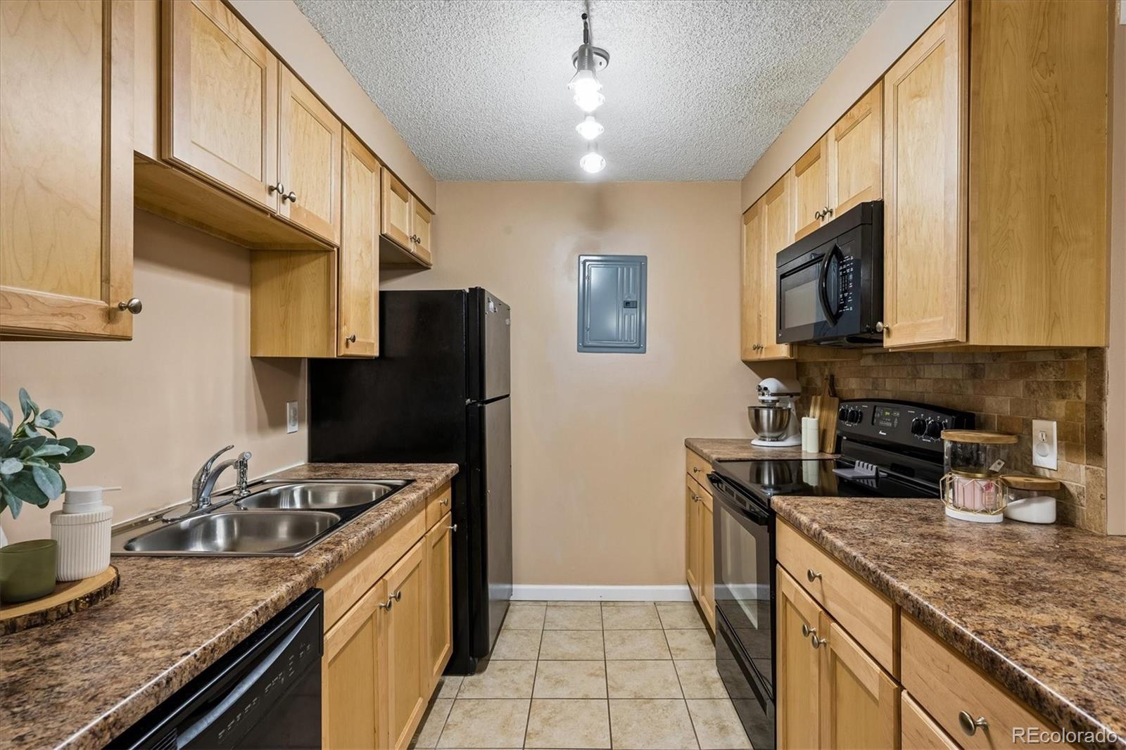 MLS Image #9 for 381 s ames street,denver, Colorado